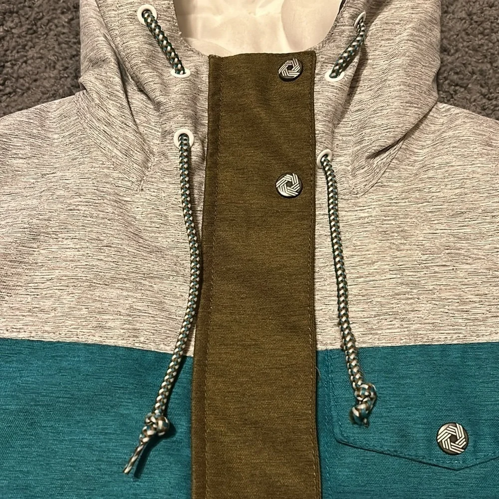 Aperture winter coat Size Small - Picture 14 of 16